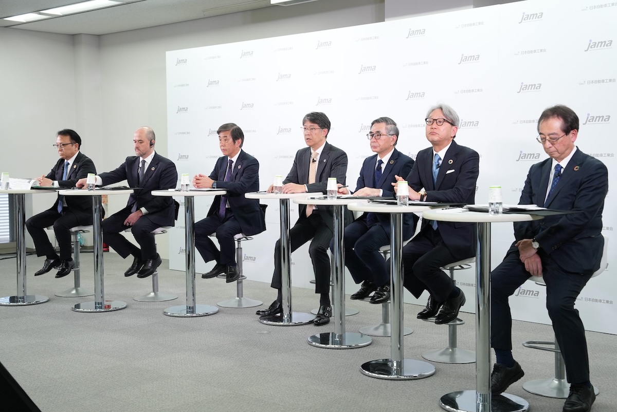 日本車廠高層呼籲各廠加速合作，以避免在全球競爭中遭邊緣化