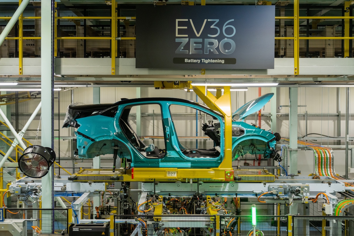 奇瑞汽車準備交由Nissan英國工廠代工，借船出海模式有望中國大陸車業全球化布局策略