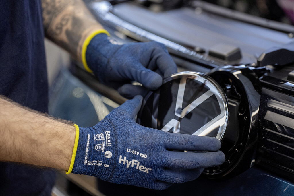 歐洲汽車業的結構性危機，有辦法靠裁員自救嗎？Volkswagen擬全球裁員10萬人的啟示