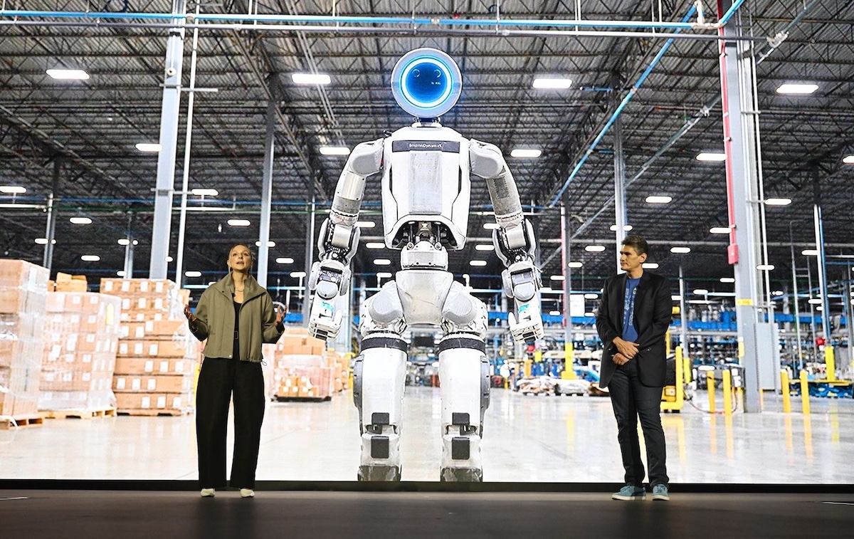 人形機器人走進汽車工廠，Hyundai十年來首次全面罷工揭開AI勞資戰